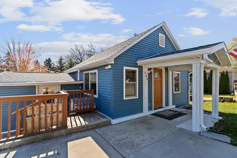 204 Jones St, Cambria, WI 53923