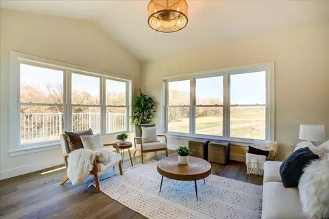 1458 Greenleaf Ct, Sun Prairie, WI 53590