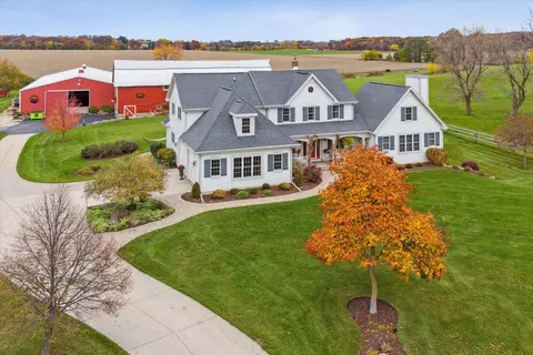 11202 W Gibbs Lake Rd, Evansville, WI 53536