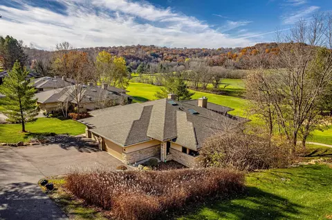 112 Aspen Glen Dr, Spring Green, WI 53588