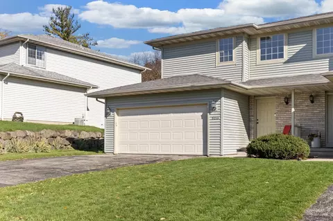 5213 Paulson Rd, Mcfarland, WI 53558