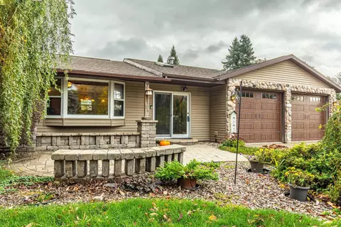 1025 S Sprecher Rd, Madison, WI 53718