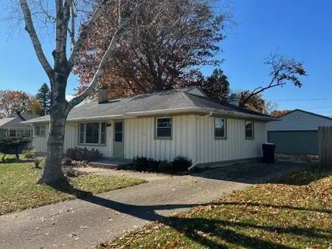 1243 Badger St, Janesville, WI 53545