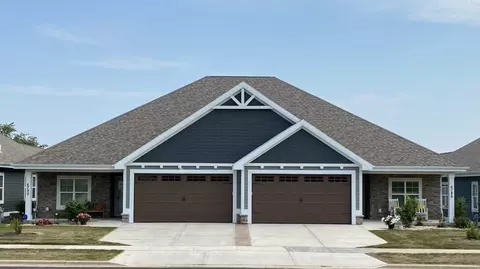 6710 Conservancy Plz #19, Deforest, WI 53532