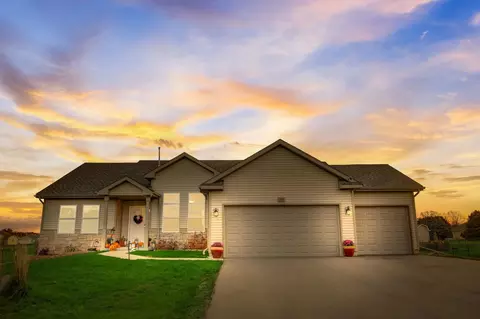 w753 Sandtrap Terrace, Brodhead, WI 53520