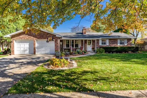 1014 N Grant Ave, Janesville, WI 53548