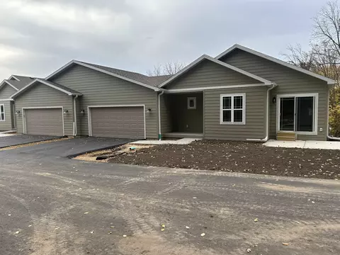 1429 Martiny Ct, Baraboo, WI 53913
