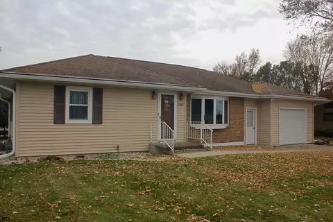 1265 Union St, Platteville, WI 53818