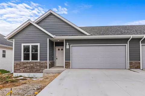 602 Madison Ave #33, Milton, WI 53563
