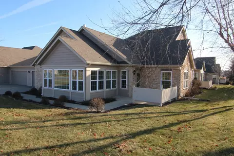 875 Grove St, Sun Prairie, WI 53590