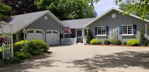 w8834 Niblick Road, Beaver Dam, WI 53916