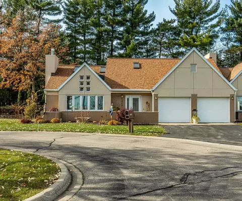 7848 Courtyard Dr, Madison, WI 53717