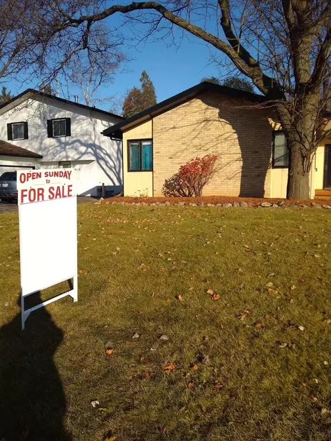 6114 Raymond Rd, Madison, WI 53711