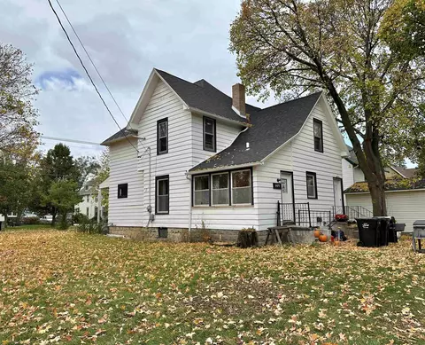 1105 Prairie Ave, Beloit, WI 53511