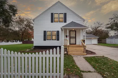 1677 Fayette Ave, Beloit, WI 53511