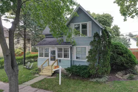 1008 Giles St, Stoughton, WI 53589