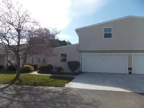 602 E Madison Ave #9, Milton, WI 53563