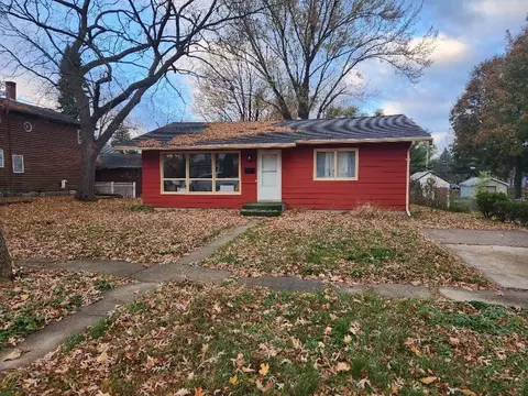 1007 Capital St, Wisconsin Dells, WI 53965