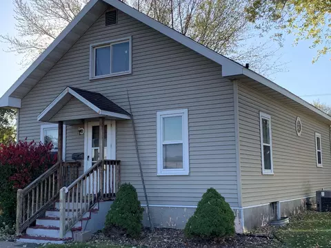 523 S Illinois St, Prairie Du Chien, WI 53821