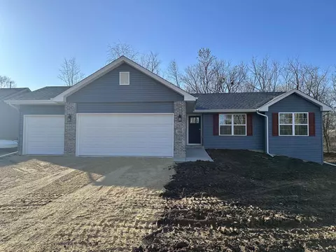 662 W Rice Dr, Beloit, WI 53511