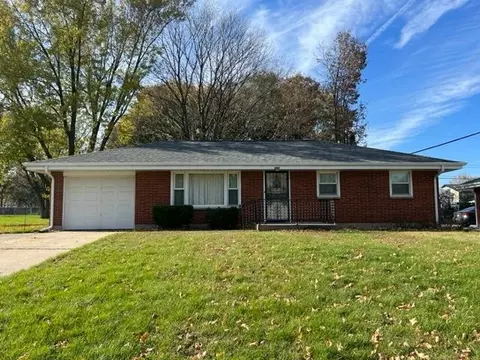 8316 Victory Ln, Machesney Park, IL 61115