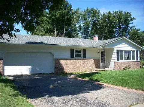 1106 Hackberry Ln, Madison, WI 53713
