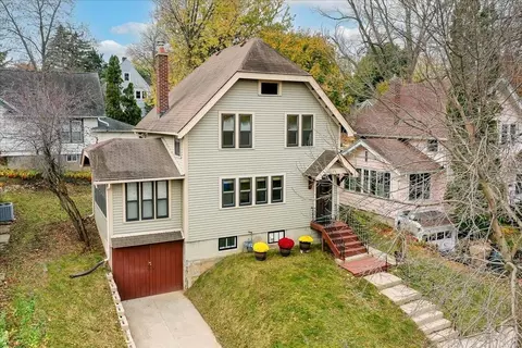 2405 Chamberlain Ave, Madison, WI 53726