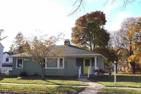 10 Forest Park Blvd, Janesville, WI 53545