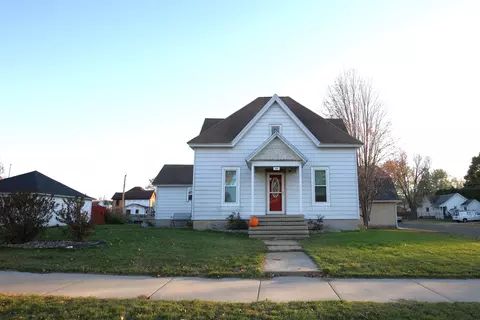 144 High St, Rio, WI 53960