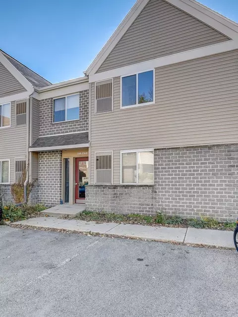 336 Amoth Ct #D, Madison, WI 53704