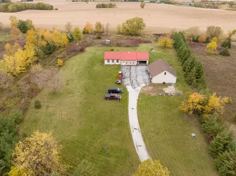 n2279 River Oaks Road, Reeseville, WI 53579