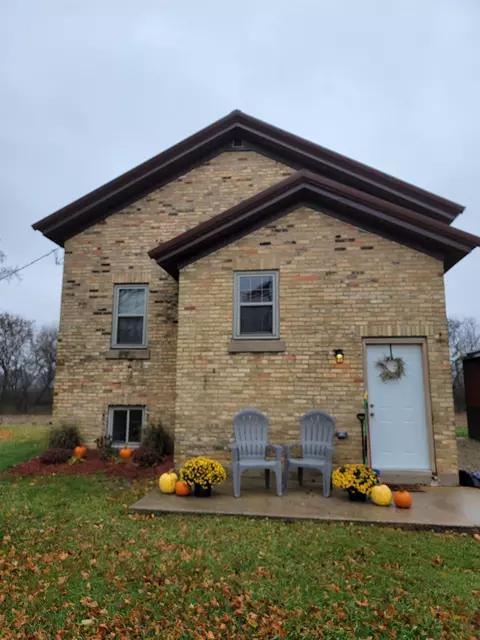 15422 W Speich Rd, Orfordville, WI 53576