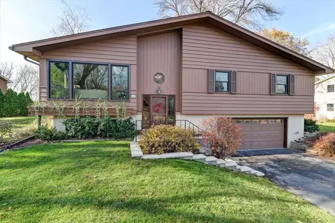 2295 Gold Dr, Fitchburg, WI 53711