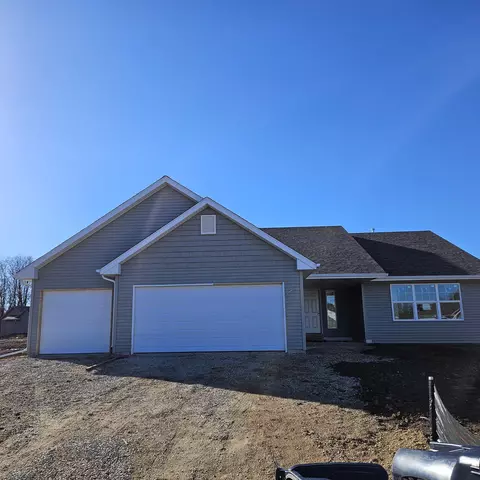450 Paulson St, Clinton, WI 53525