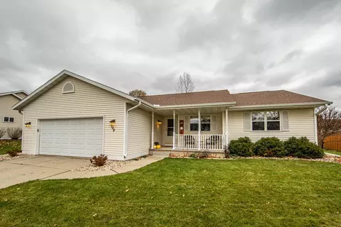 108 Campion Dr, Evansville, WI 53536