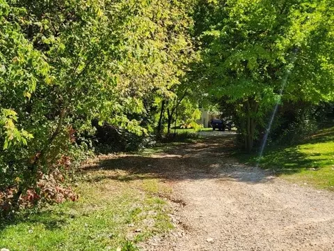 8607 Airport Rd, Middleton, WI 53562