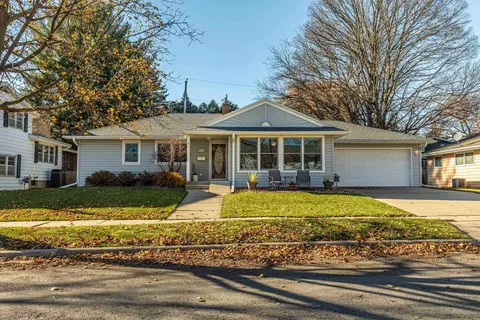 2019 Roosevelt Rd, Monroe, WI 53566