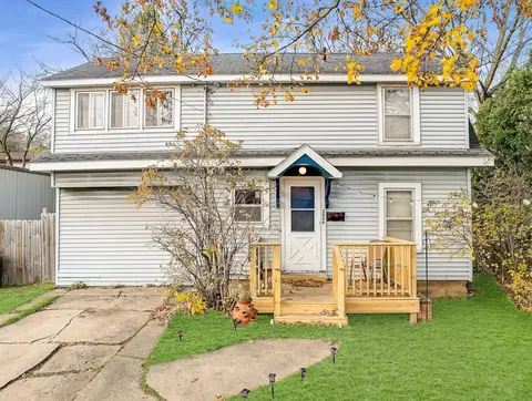 2006 Freeport Rd, Madison, WI 53711