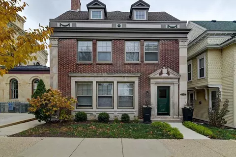 15 E Gilman St, Madison, WI 53703