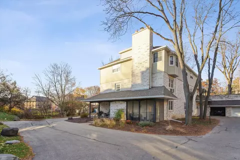 1513 Steensland Dr #3, Madison, WI 53704