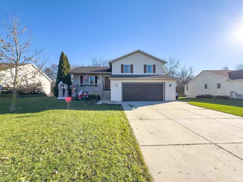 321 N Kerch St, Brooklyn, WI 53521