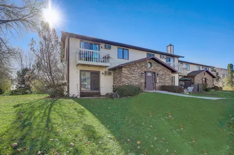 2856 Cimarron Trl #1, Madison, WI 53719