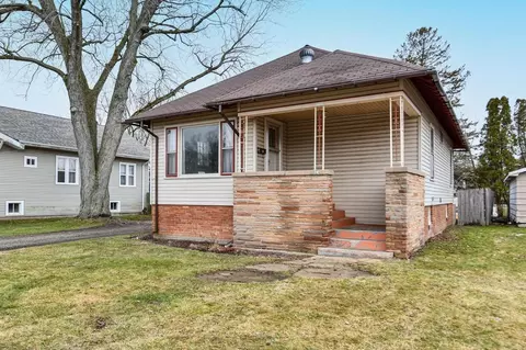 614 N Wisconsin St, Elkhorn, WI 53121