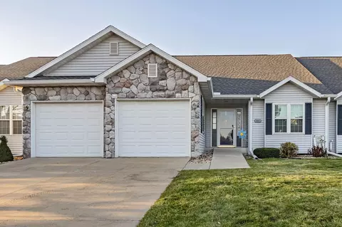 3065 Edmonton Dr, Sun Prairie, WI 53590