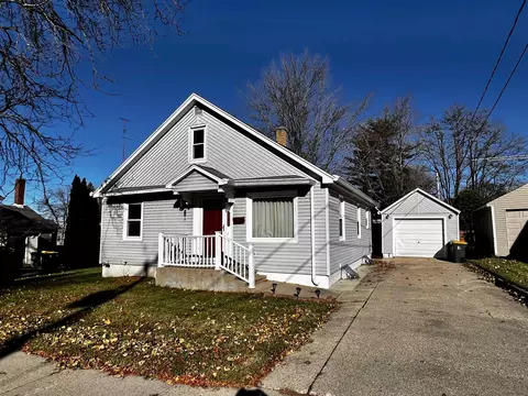 1909 6th St, Monroe, WI 53566