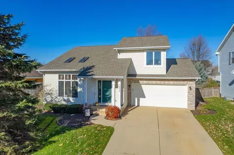 8306 Dolomite Ln, Madison, WI 53719