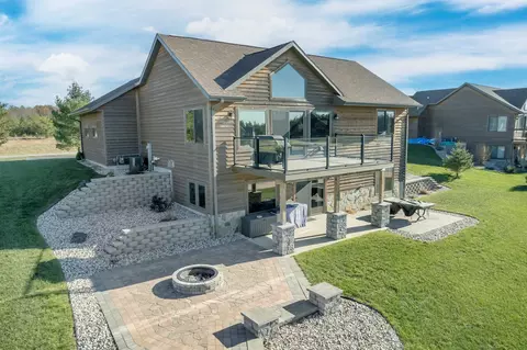 w5622 Island Lake Drive, New Lisbon, WI 53950