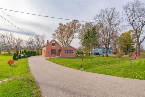 2307 N Cainville Rd, Evansville, WI 53536