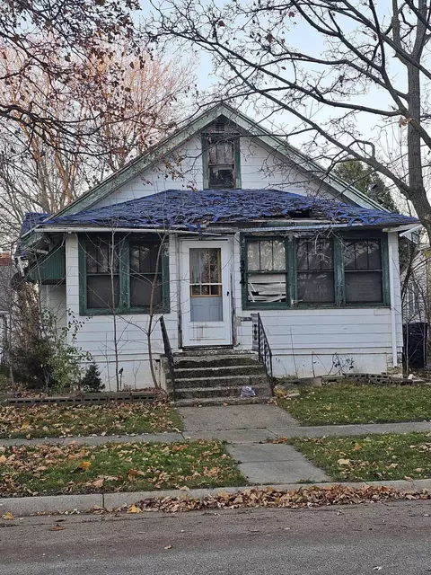 374 Wilson Ave, Janesville, WI 53548