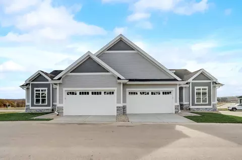 1142 Irene Ct, Waunakee, WI 53597